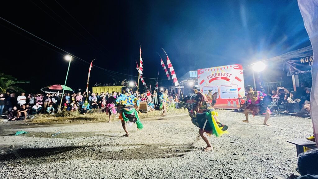 Seni Kuda Lumping di Desa Purwosari Baru