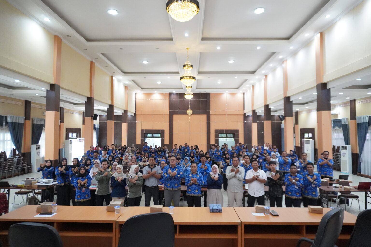 foto bersama peserta pelatihan AI